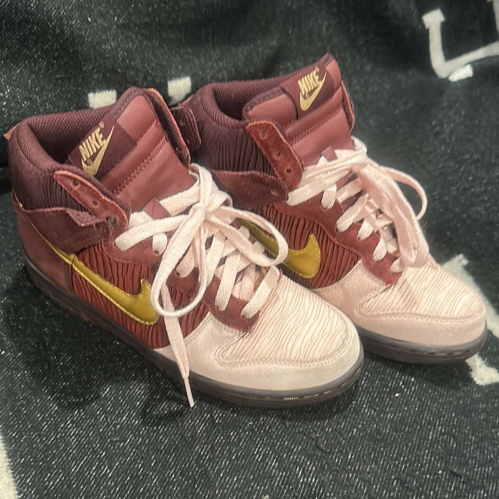 Nike Red and Gold Sneakers Retro High-Top Design